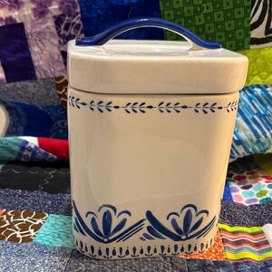 Primo Design Blue and White Ceramic Canister Deflt Blue Looking